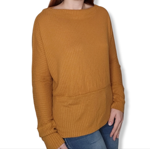 24/7 Comfort Apparel Sweaters - 2/$5, 3/$7, 4/$9🔴Burnt Orange Long Sleeve Tunic Sweater